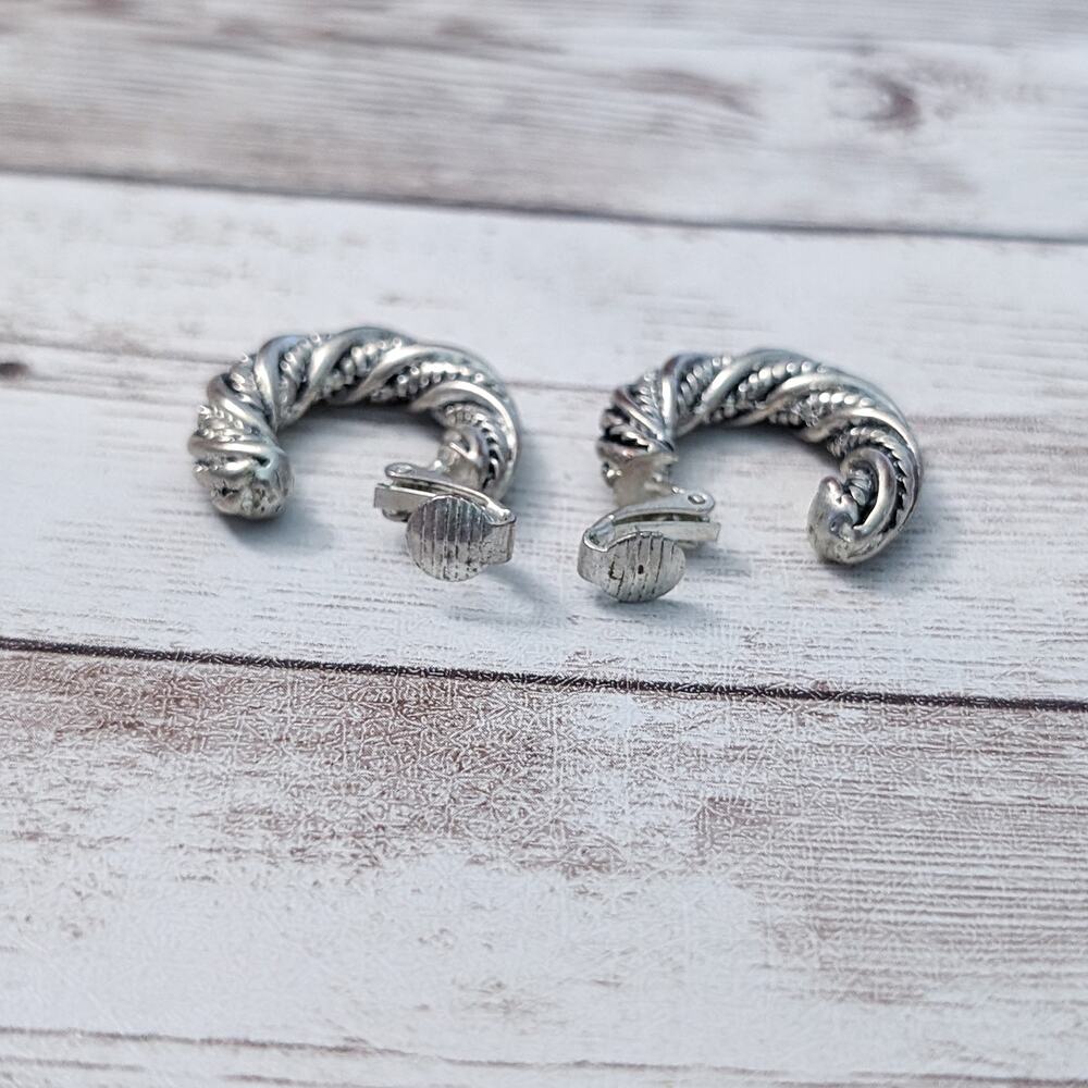 Vintage Clip On Earrings Silver Tone Twisted Rope Style Hoops - Some Tarnish - Picture 5 of 9